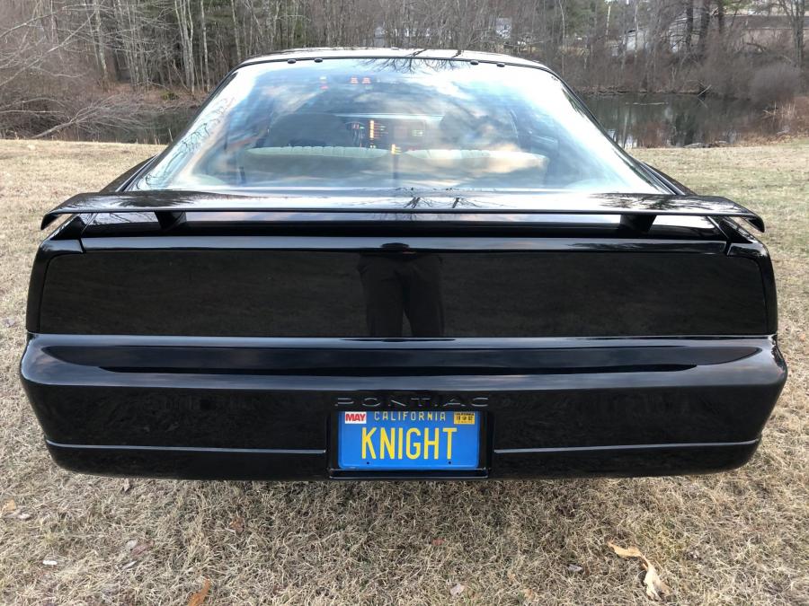  Pontiac Firebird Trans Am GTA KITT Tribute 1987 года  (фото 4 из 78)